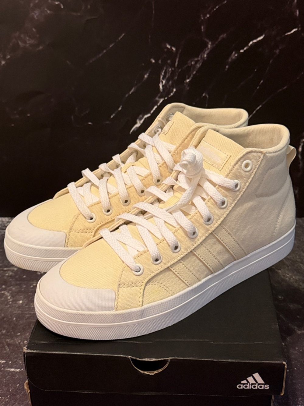 BOGO Adidas Women’s Bravada Mid Skateboarding shoes Size 9 Wonder White Cream